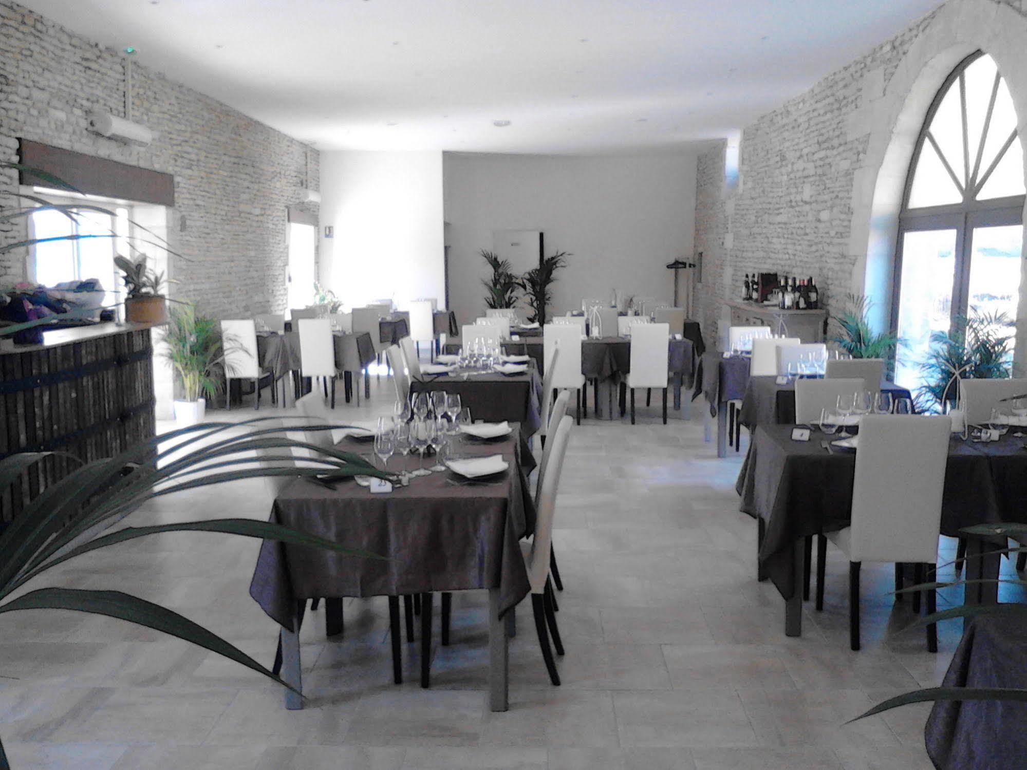 Auberge De La Luzerne Bernieres-sur-Mer Ngoại thất bức ảnh