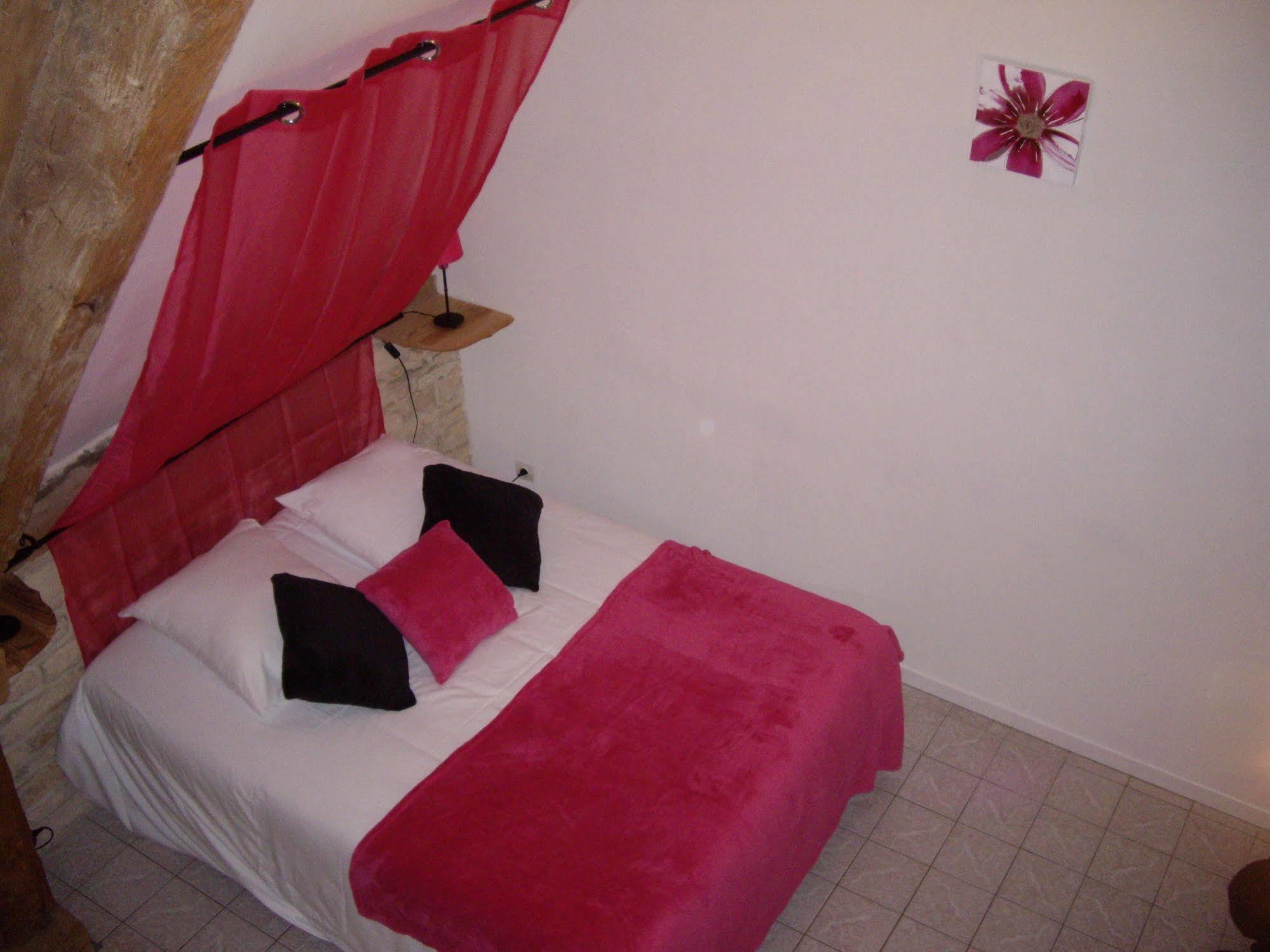 Auberge De La Luzerne Bernieres-sur-Mer Ngoại thất bức ảnh