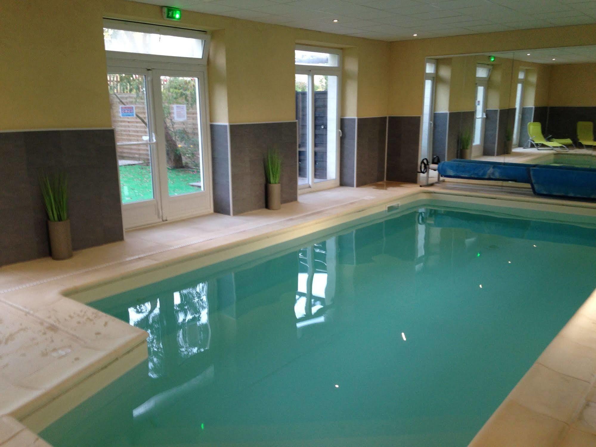 Auberge De La Luzerne Bernieres-sur-Mer Ngoại thất bức ảnh